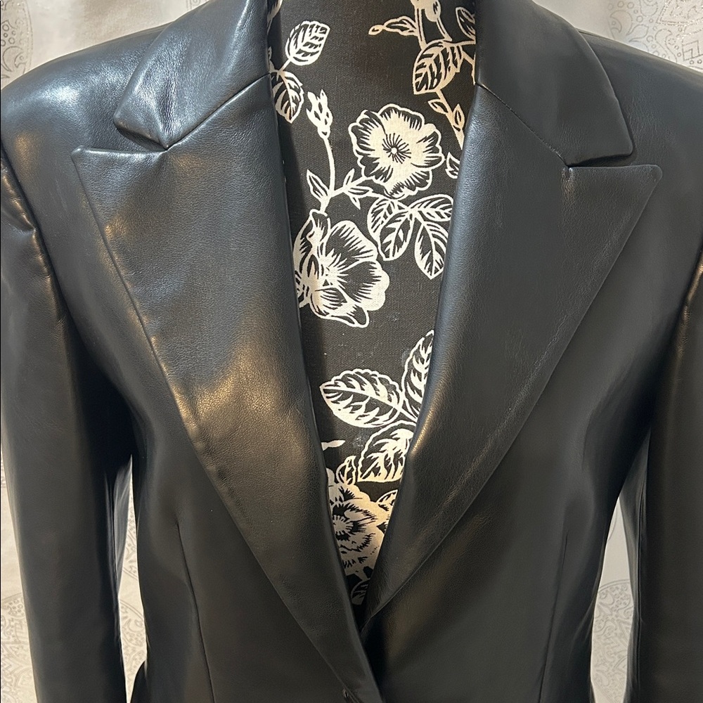 Mango Black Faux Leather Tailored Blazer Jacket Dark Academia Women Medium M - Picture 8 of 16